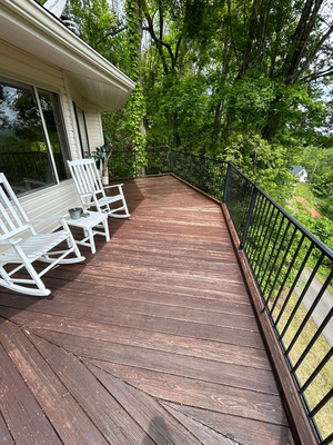 Deck Cleaning in Burnsville NC